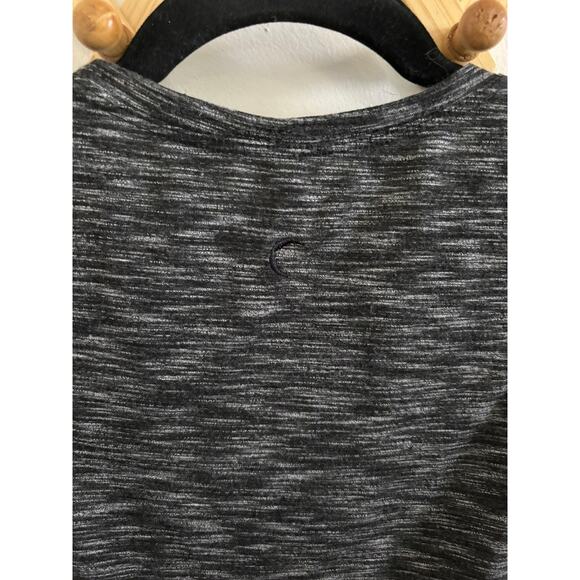 Zyia Top Women's Large Infinity Tank Gray Black Split Tie Front Cropped - Picture 8 of 8